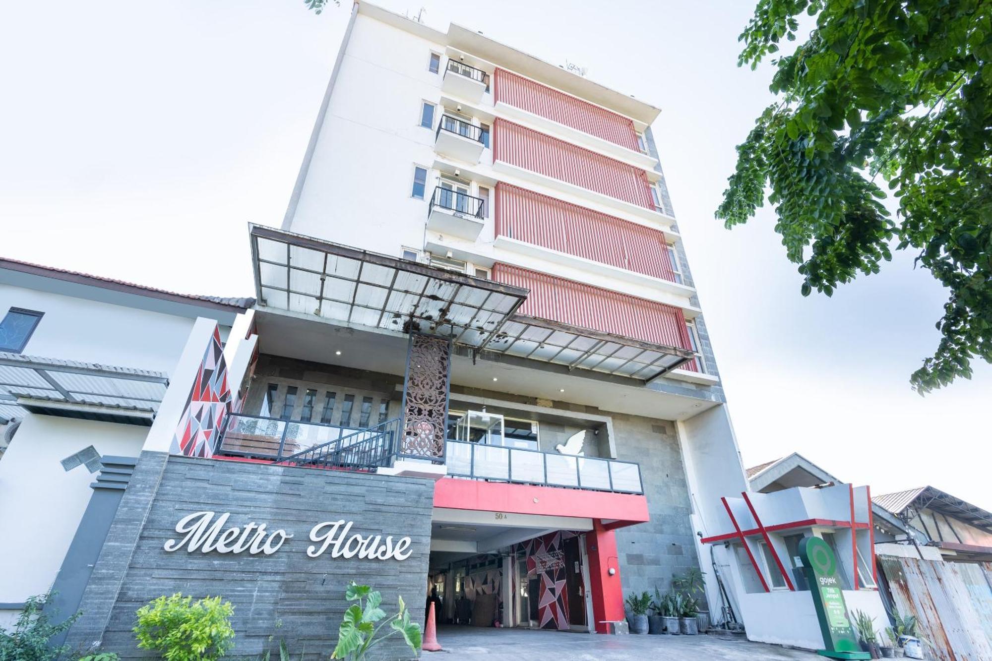 Готель Super Oyo Flagship 91863 Metro House Сурабая Екстер'єр фото